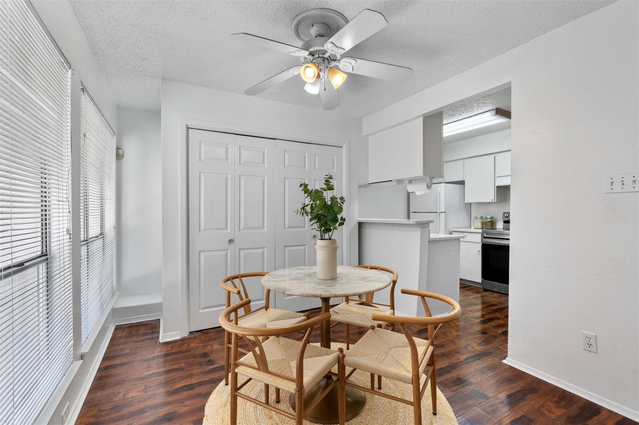 6910 Hart LN #203, Austin, TX 78731 photo 3