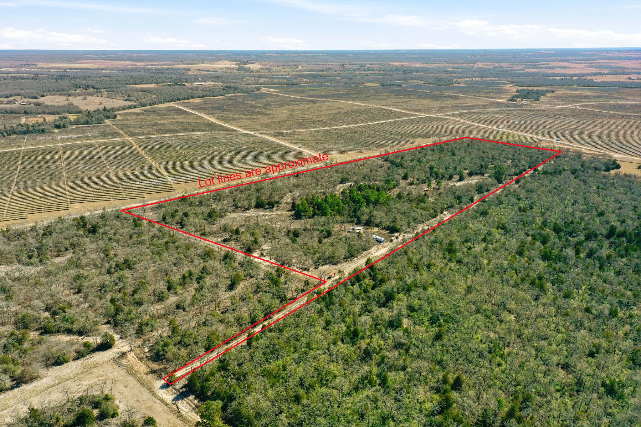 1310 Perry LN, Thorndale, TX 76577 photo 2