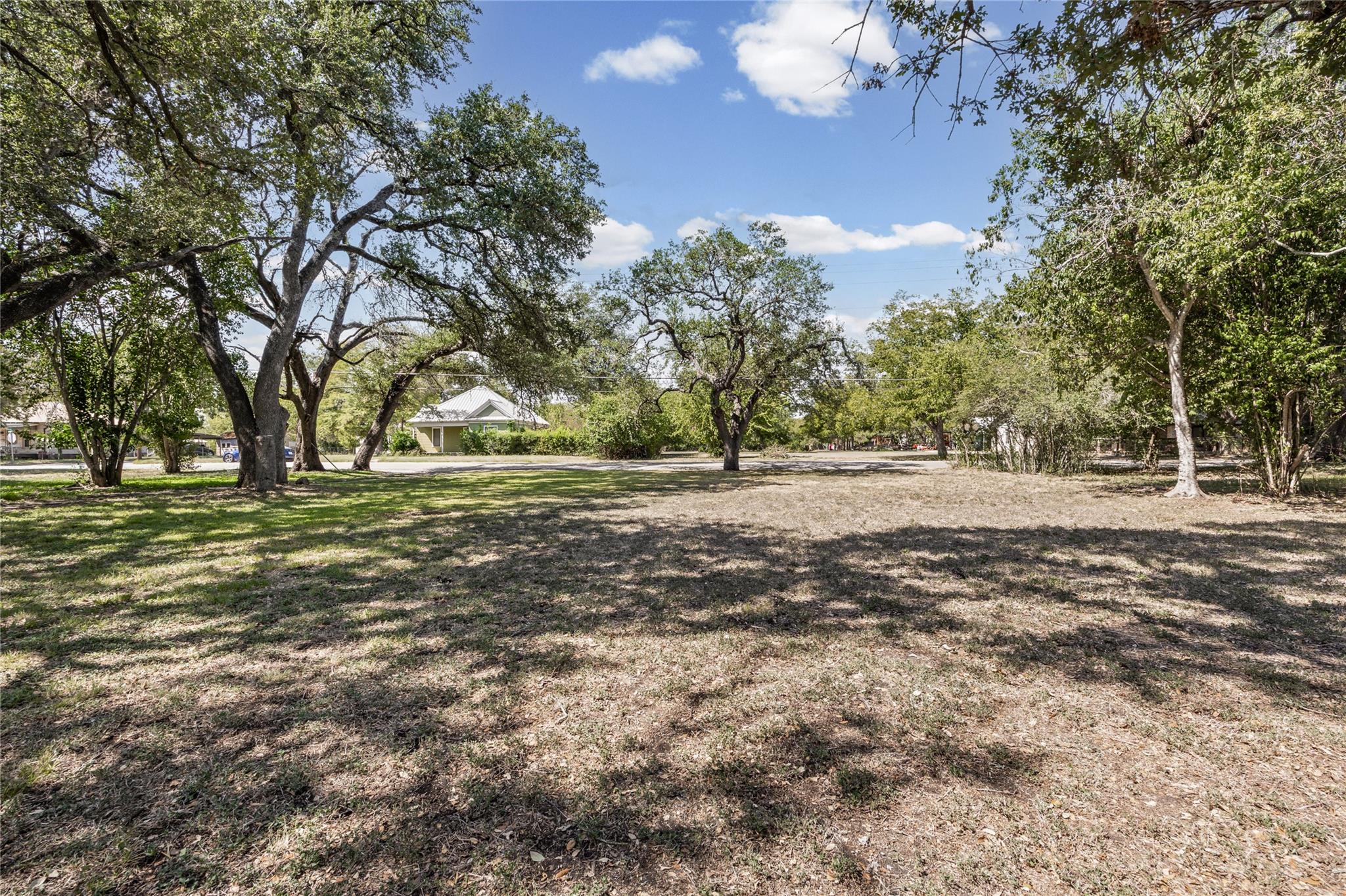 1006 Blanco ST, Lockhart, TX 78644 photo 5