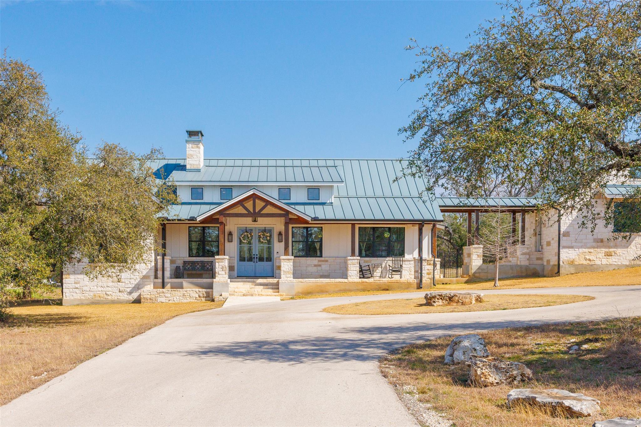 185 Puerto Rico DR, Wimberley, TX 78676 photo 2