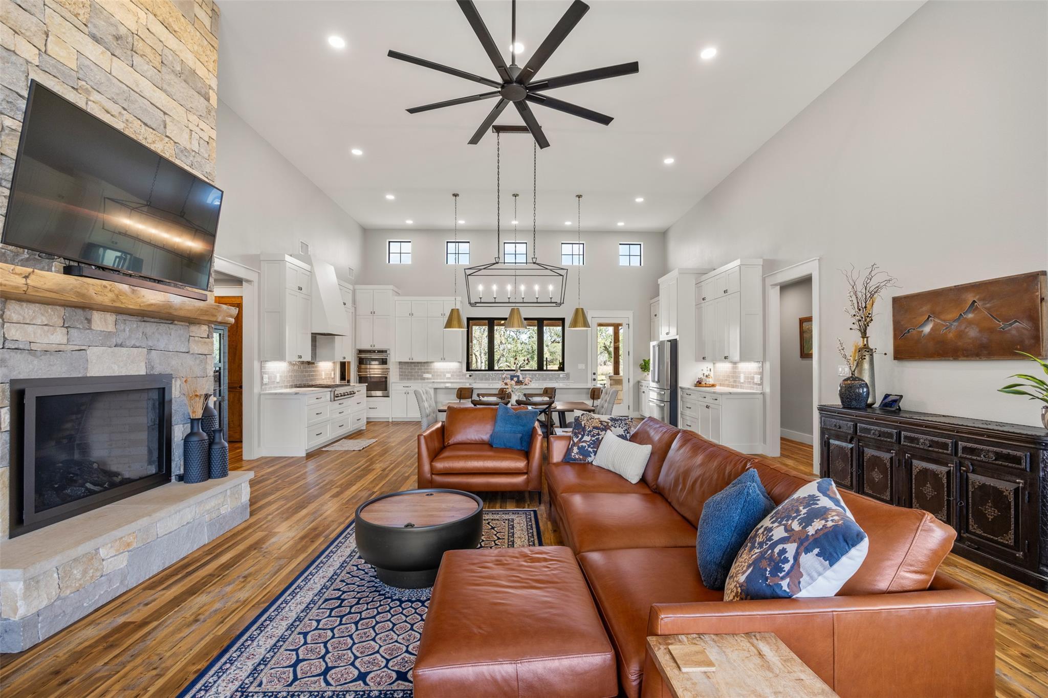 185 Puerto Rico DR, Wimberley, TX 78676 photo 4