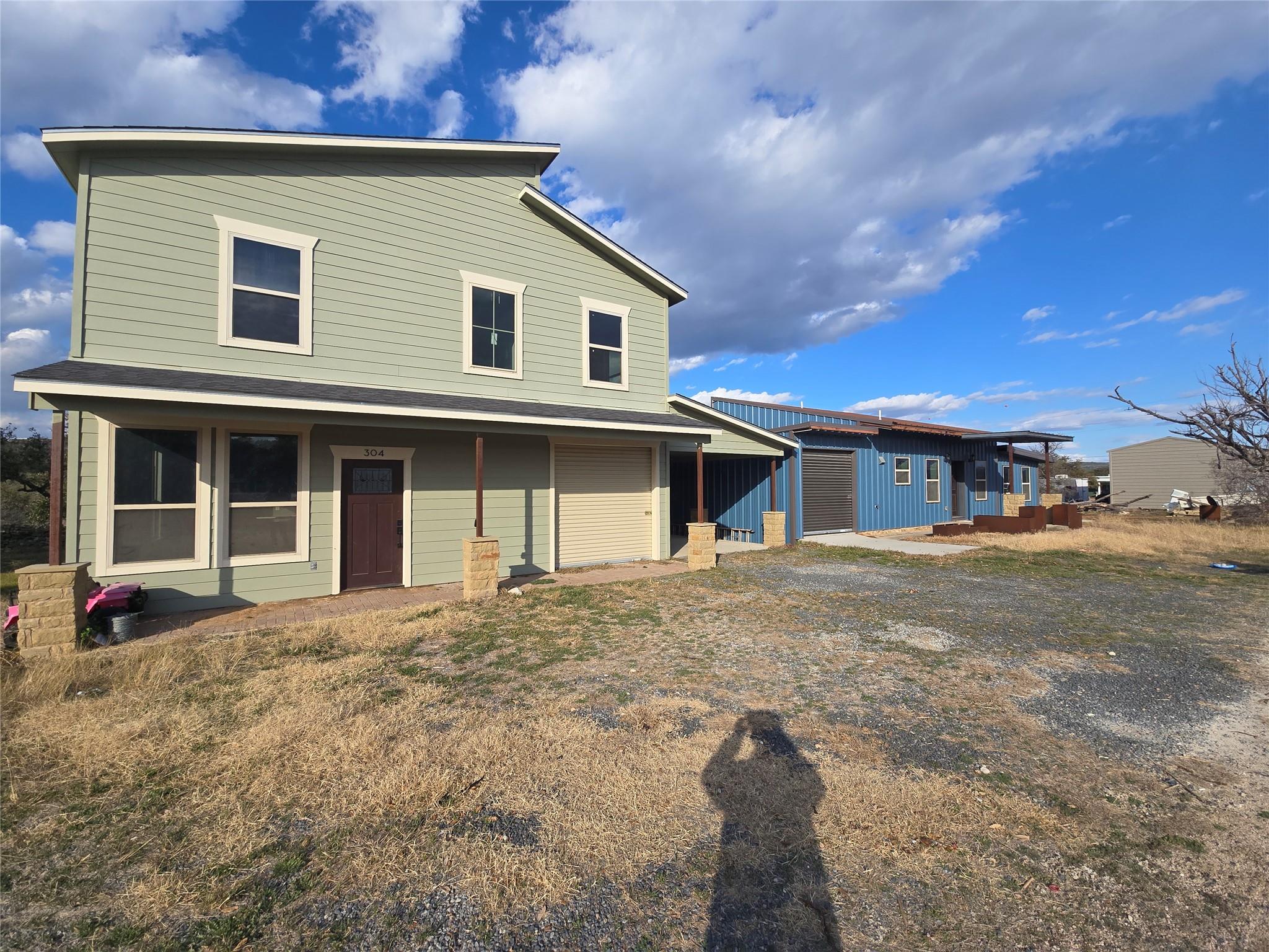 304 Spring ST, Burnet, TX 78611 photo 2