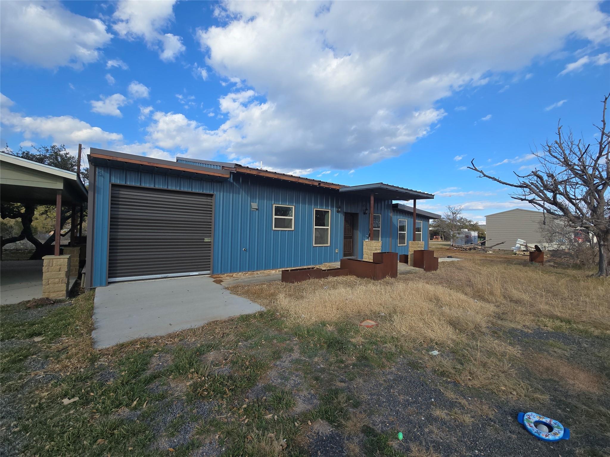 304 Spring ST, Burnet, TX 78611 photo 4