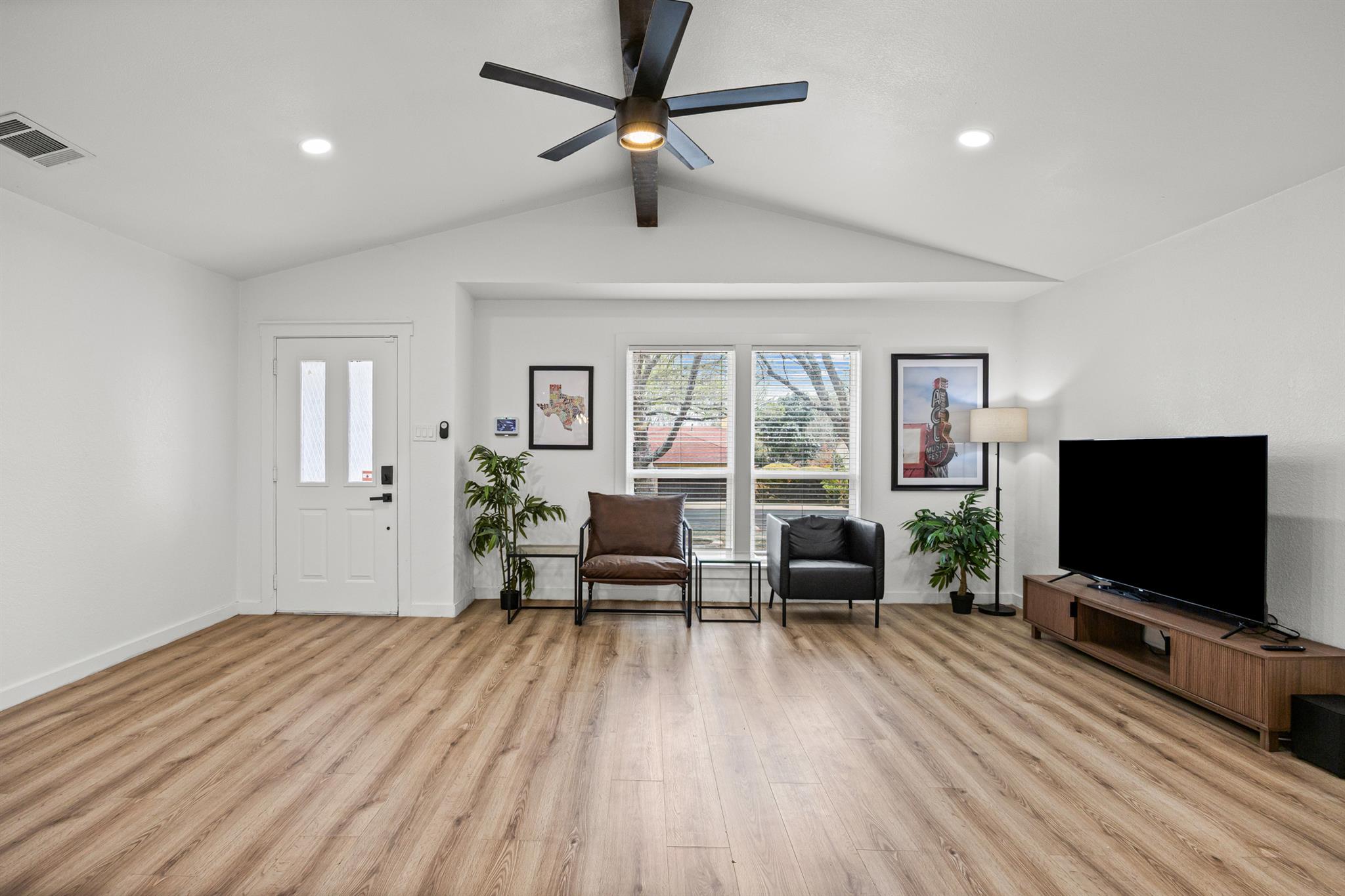 13200 Elysian Fields CV, Austin, TX 78727 photo 4