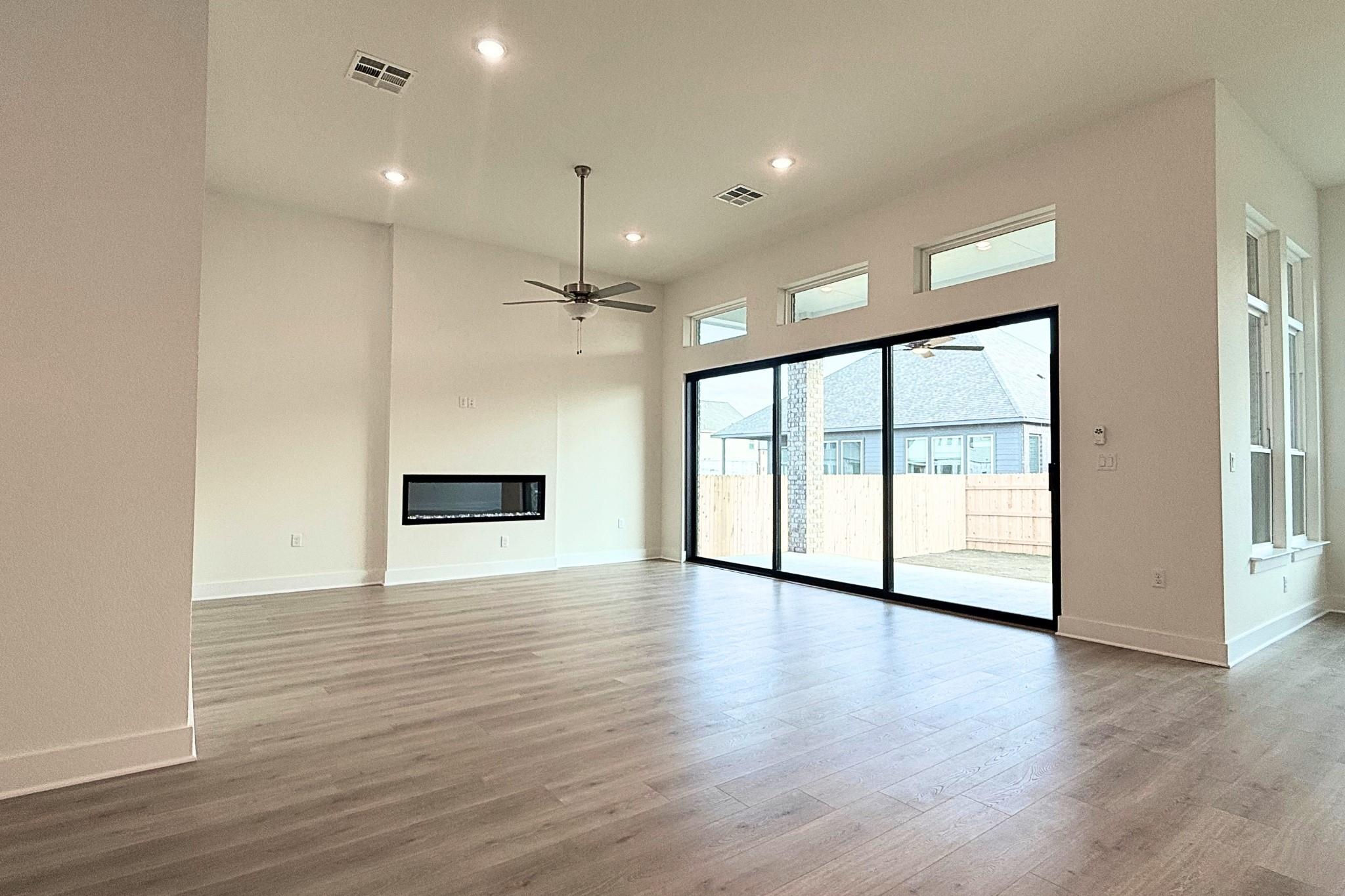 17313 Silverman DR, Pflugerville, TX 78660 photo 4