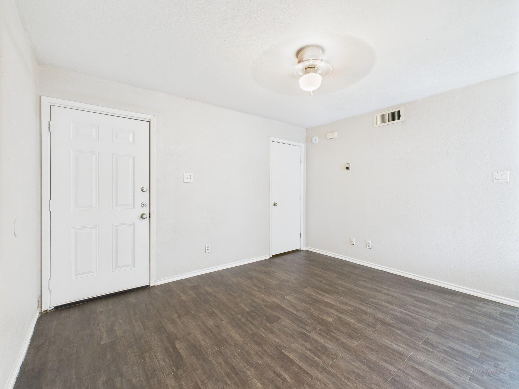 1840 Burton DR #141, Austin, TX 78741 photo 4