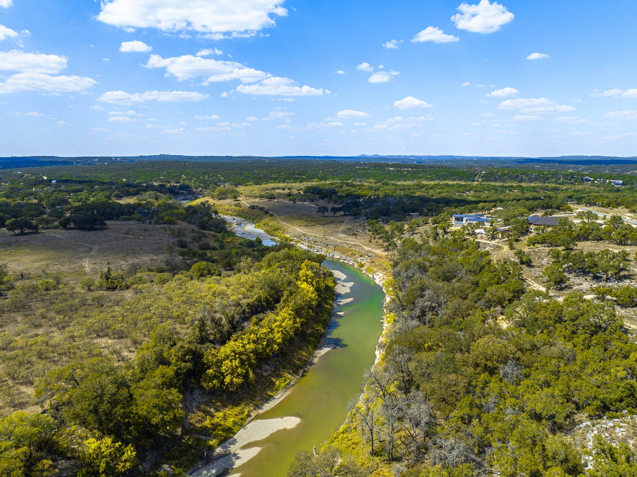 1718 Paradise PKWY, Canyon Lake, TX 78133 photo 3