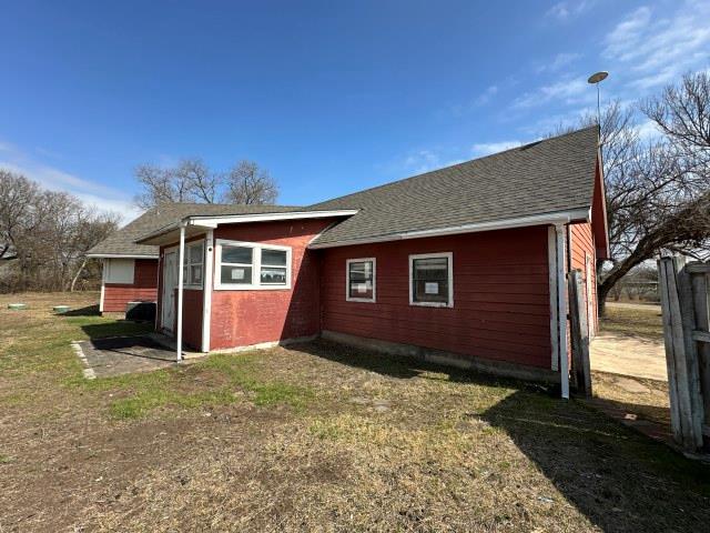 548 Spring River DR, Martindale, TX 78655 photo 5