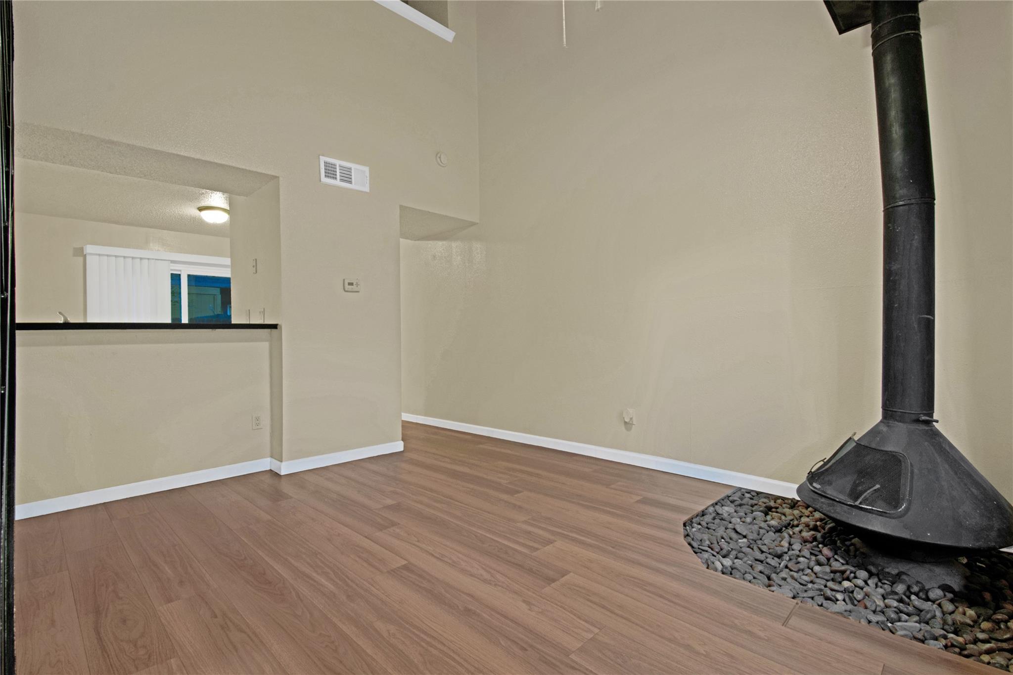 3454 Willowrun DR, Austin, TX 78704 photo 4