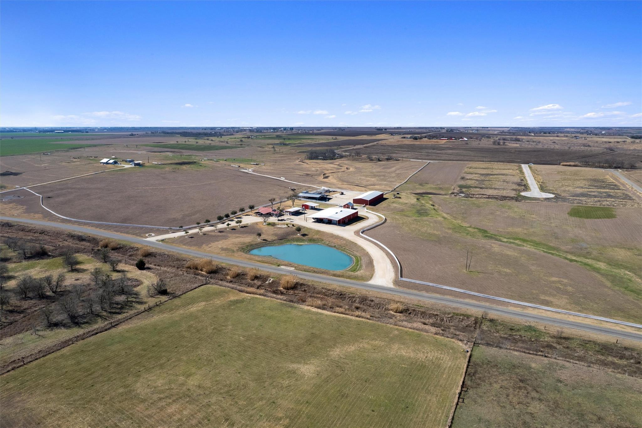 5300 County Road 424, Taylor, TX 76574 photo 3