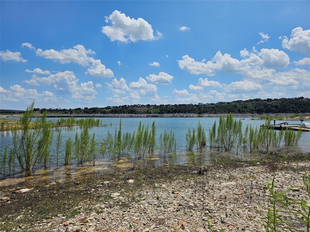 2913 Constitution SQ, Lago Vista, TX 78645 photo 4