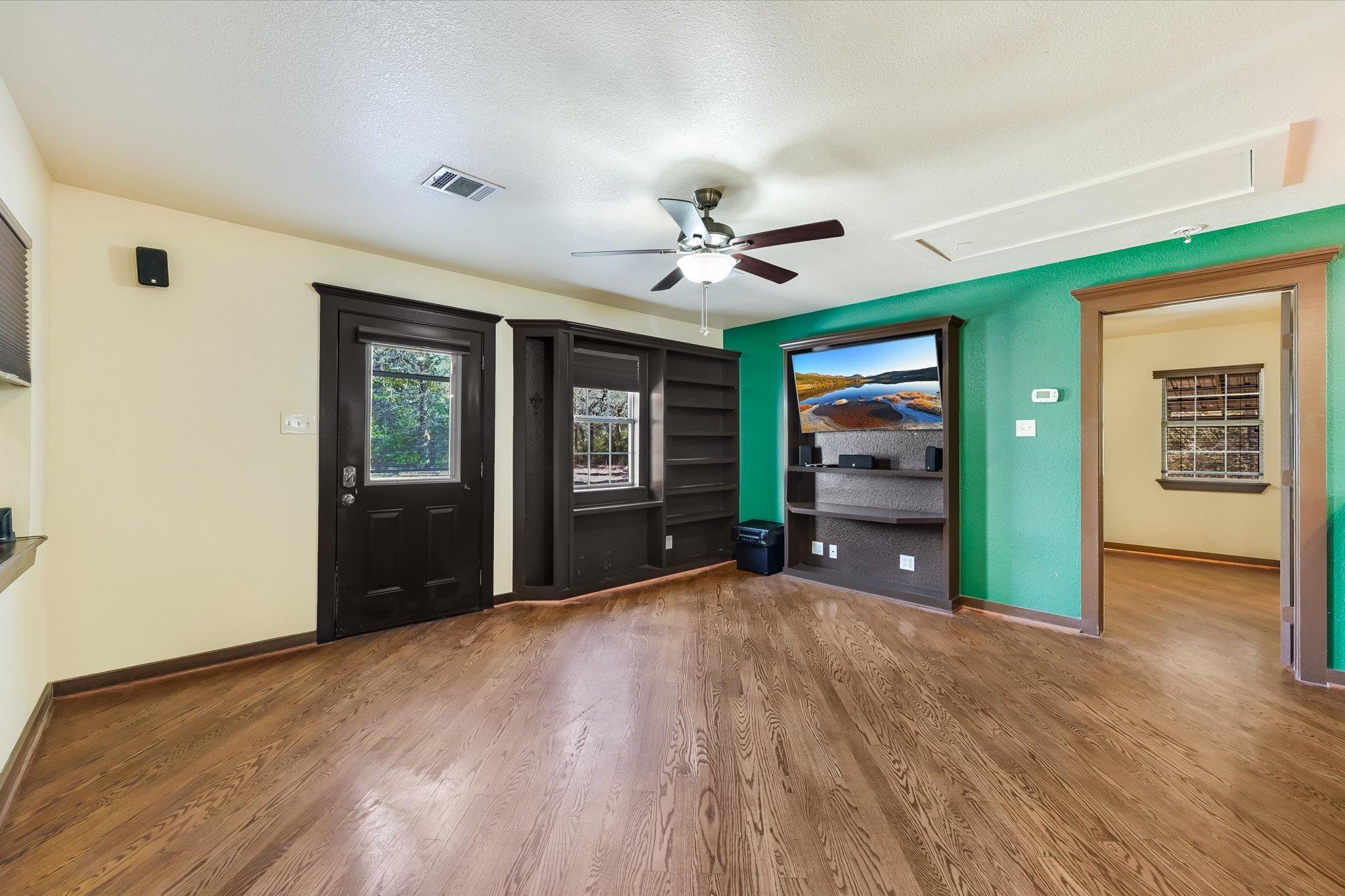 203 Pathfinders WAY, Smithville, TX 78957 photo 5