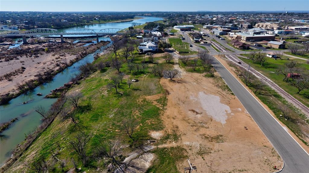 006 Walden WAY, Llano, TX 78643 photo 4