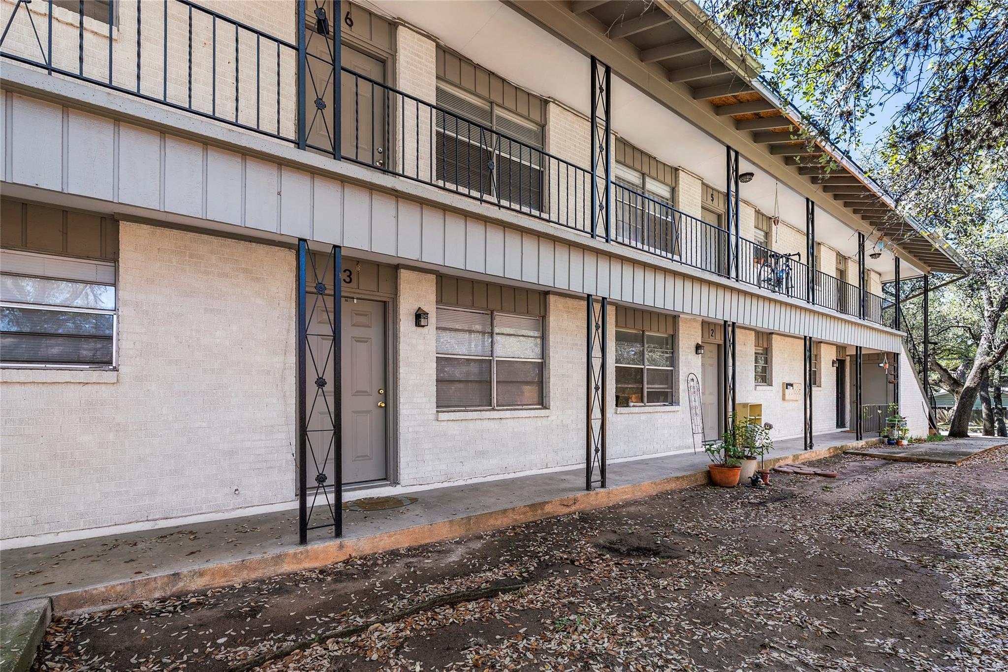 2411 5th ST, Austin, TX 78704 photo 2