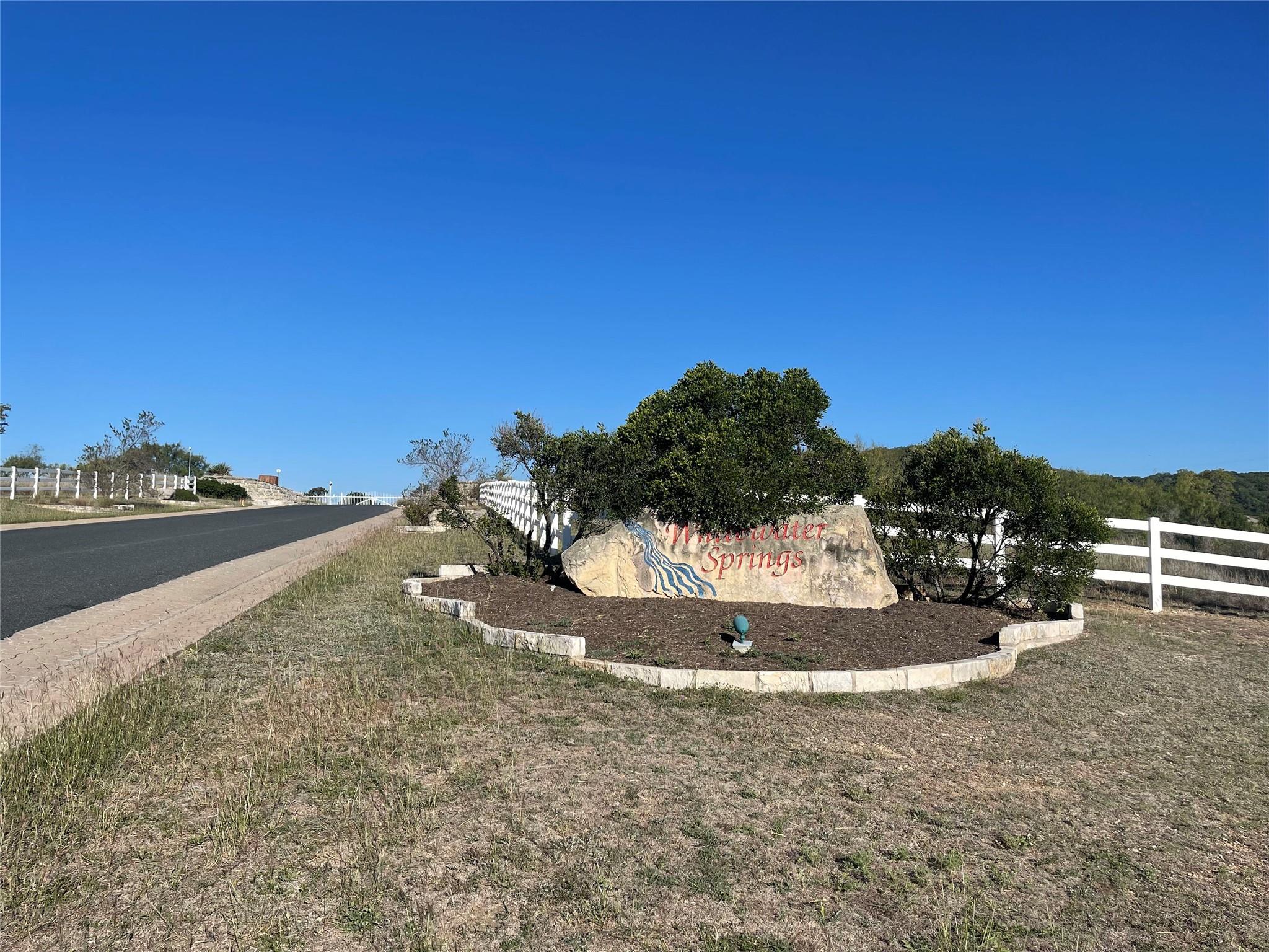 452 Whitewater DR, Bertram, TX 78605 photo 4