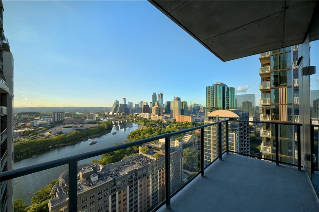 44 East Ave #2404, Austin, TX 78701 photo 2