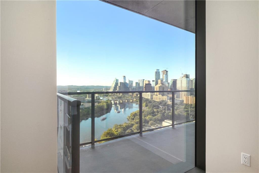 44 East Ave #2404, Austin, TX 78701 photo 3