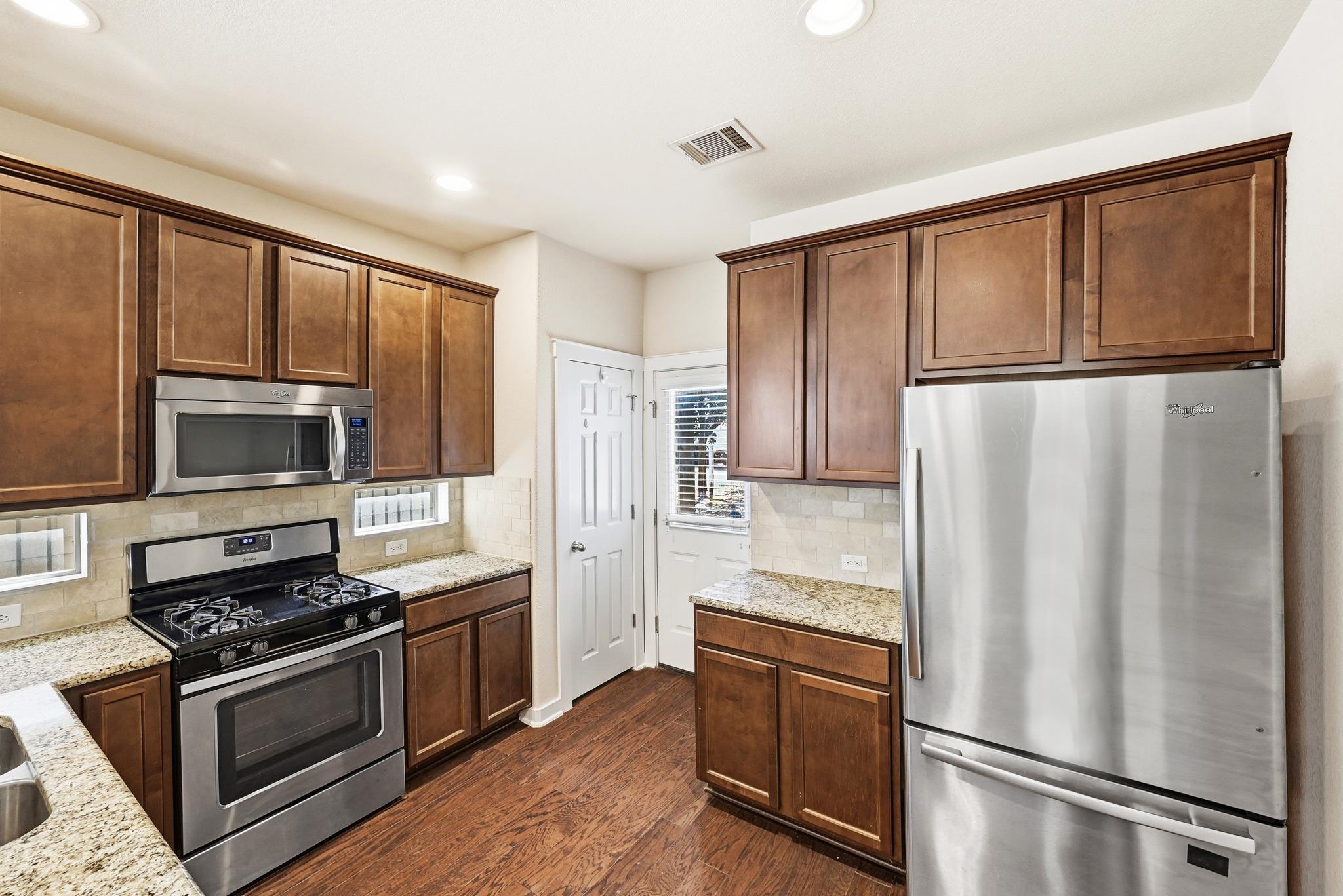 2101 Rivers Edge WAY #32, Austin, TX 78741 photo 3