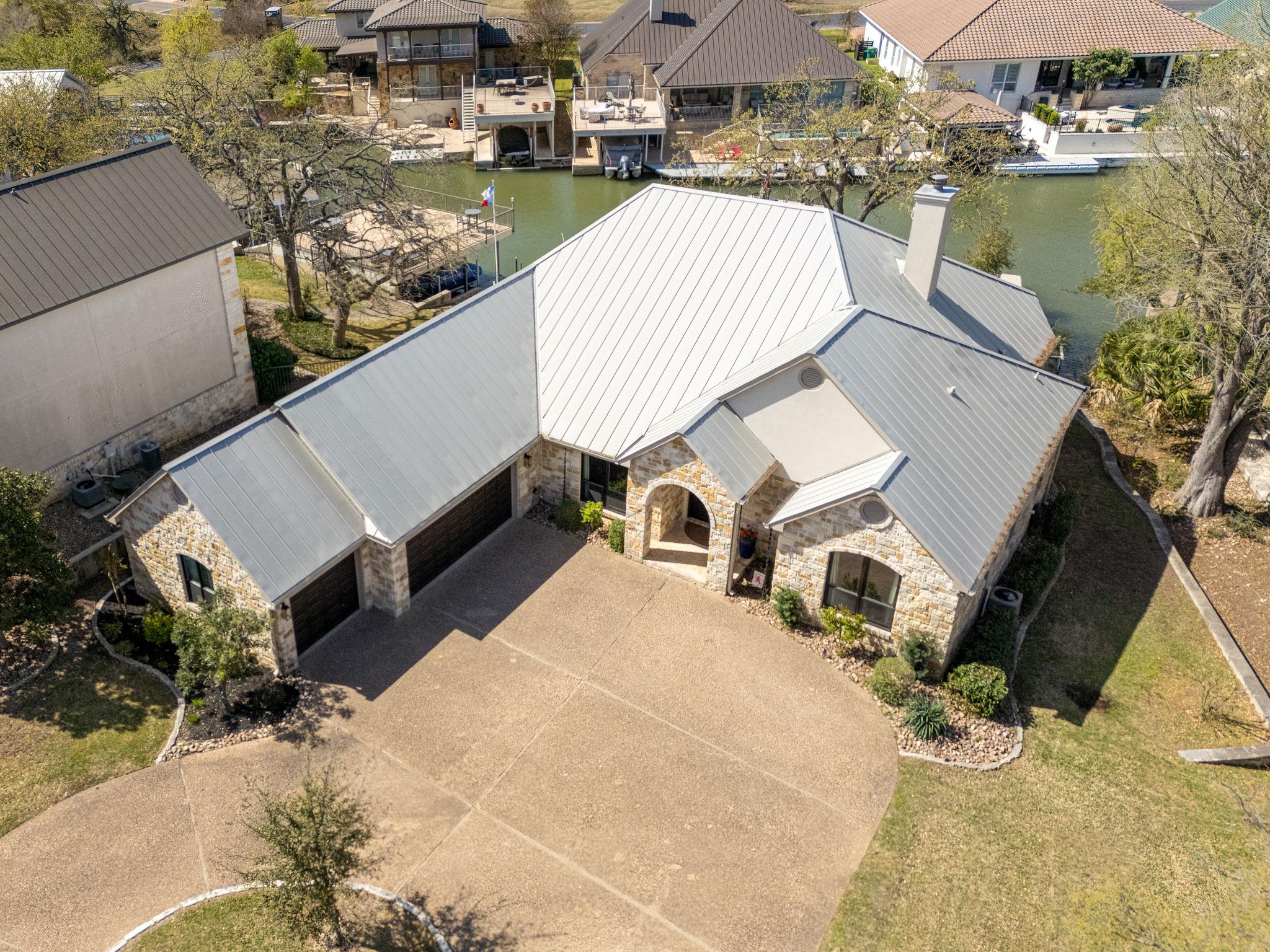 3012 Driftwood LN, Horseshoe Bay, TX 78657 photo 3