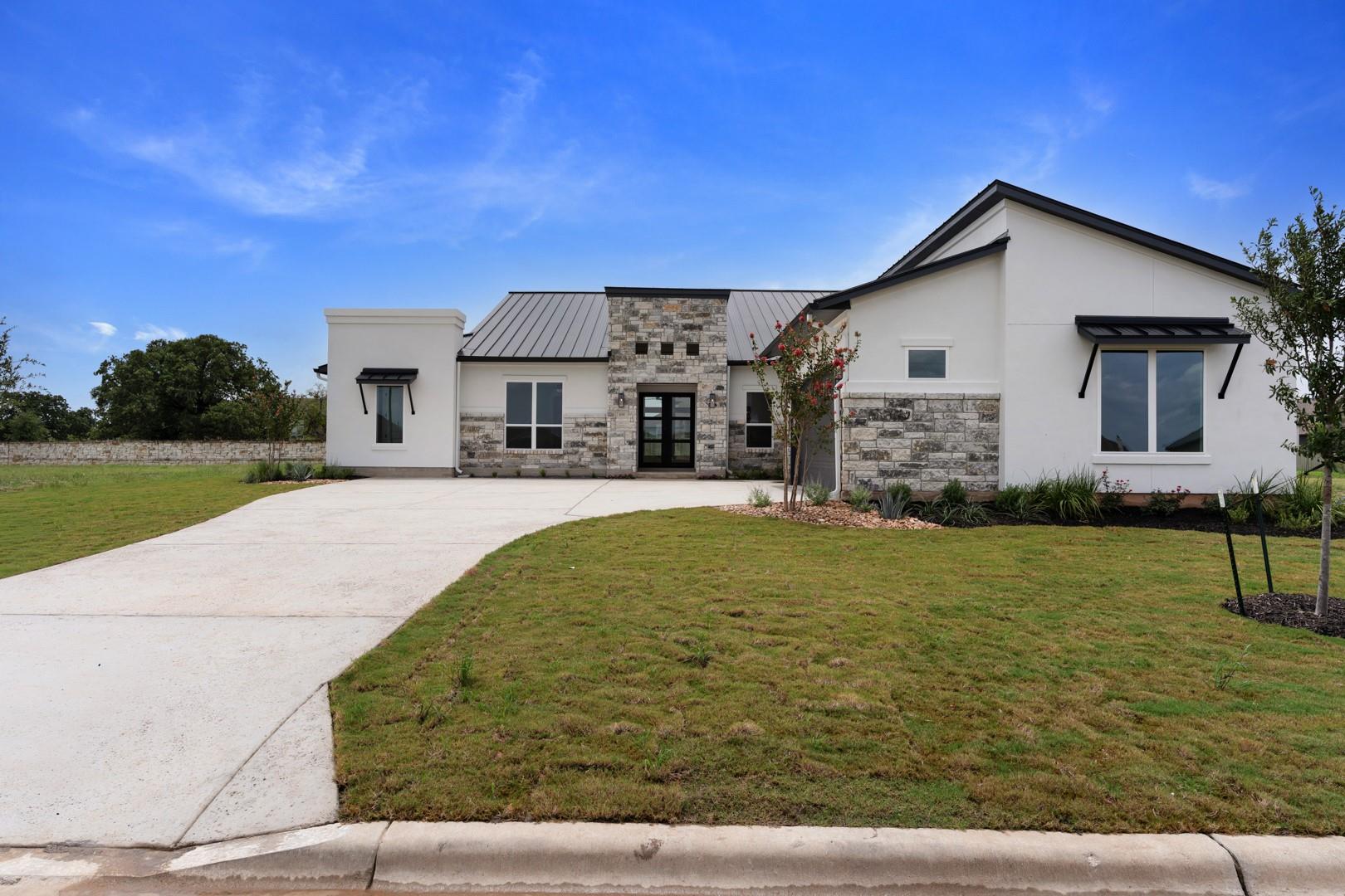 109 La Ventana DR, Liberty Hill, TX 78642 photo 2
