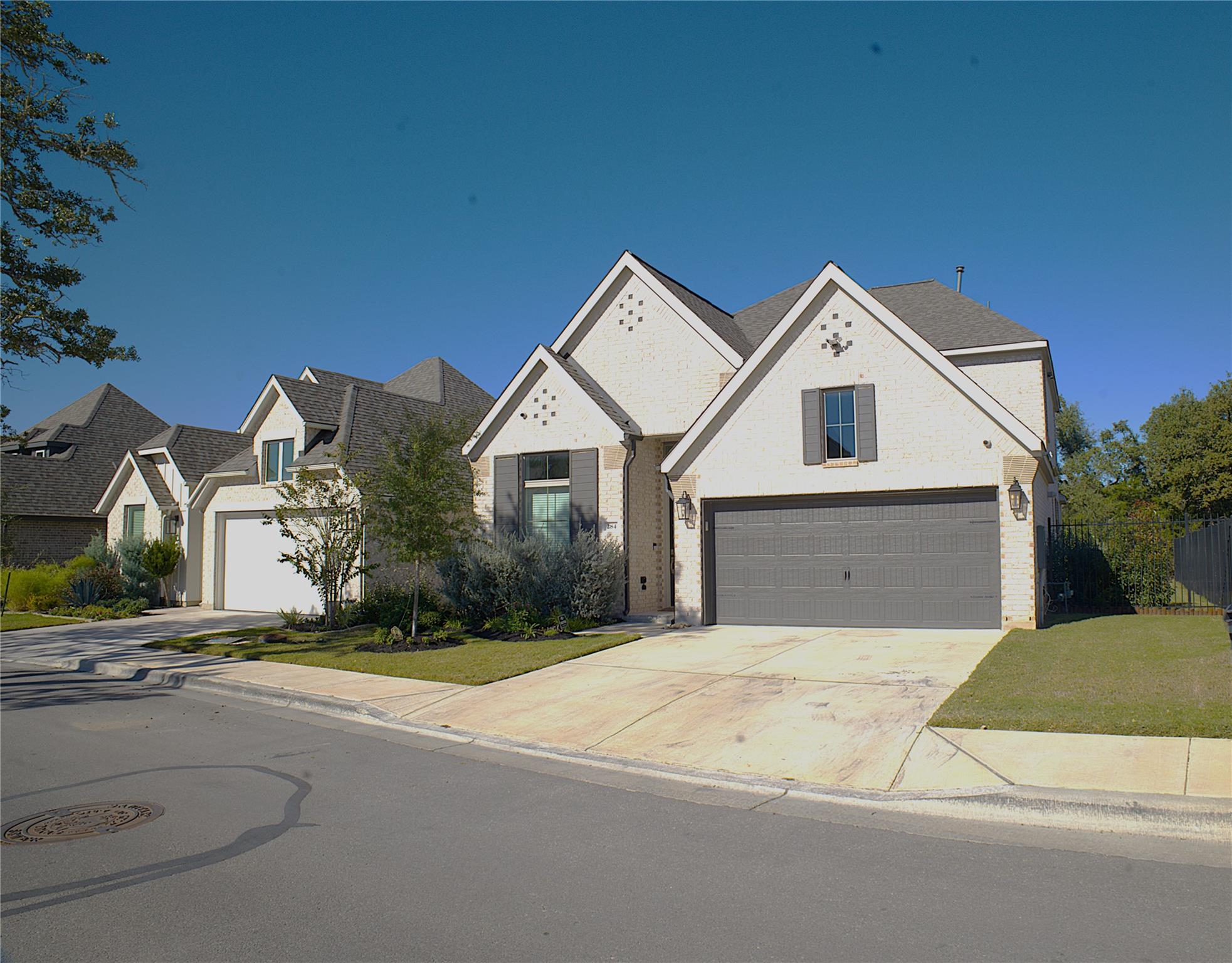 284 Kimble Creek LOOP, Kyle, TX 78640 photo 4