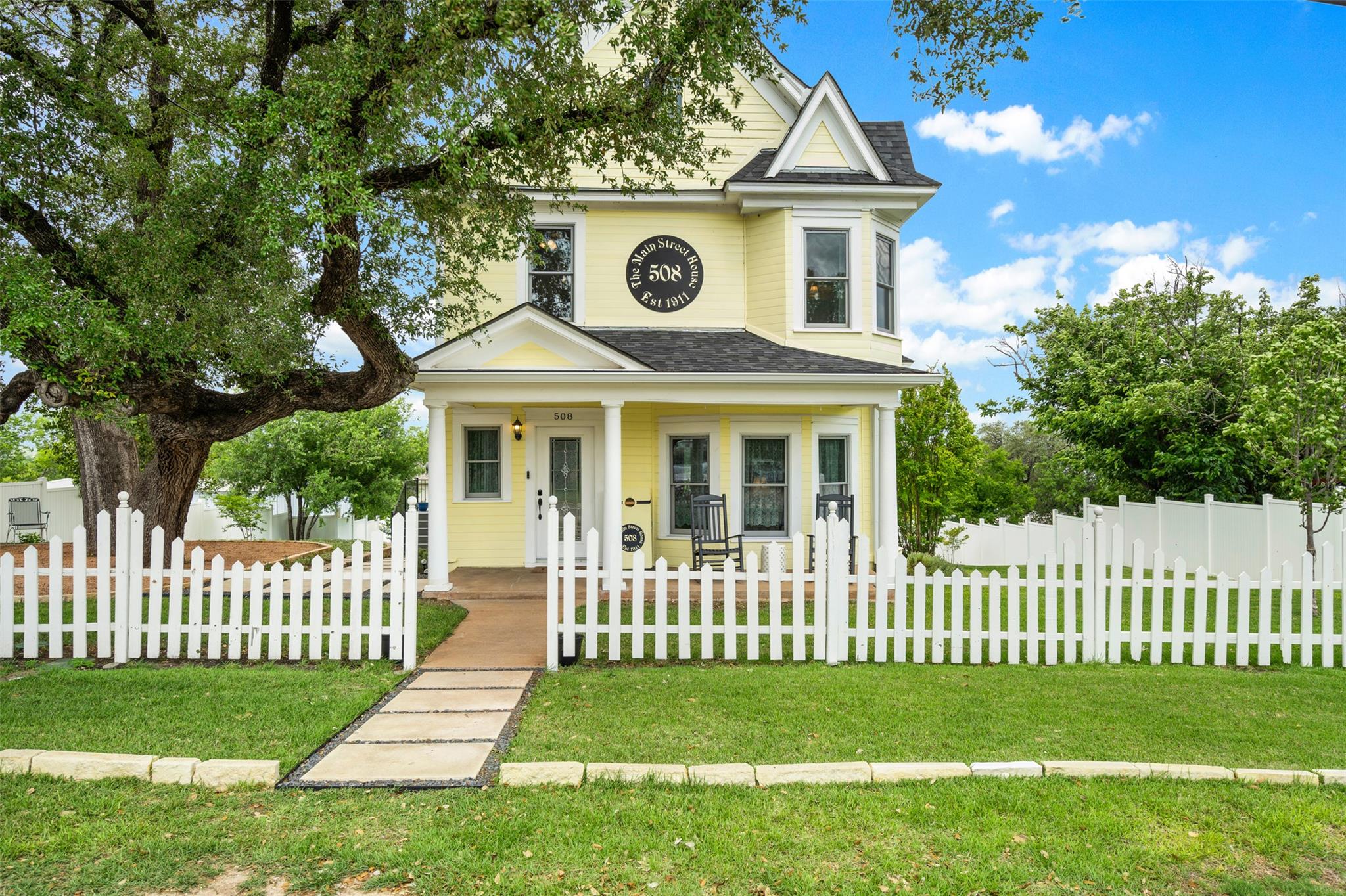 508 Main ST, Marble Falls, TX 78654 photo 2