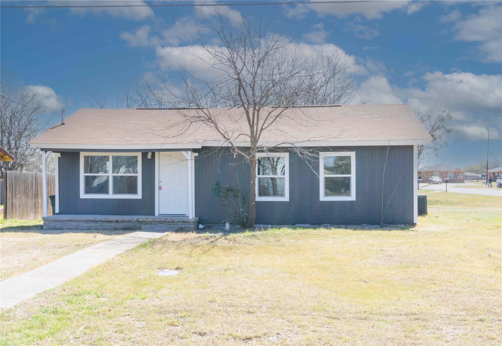702 2nd ST, Copperas Cove, TX 76522 photo 4