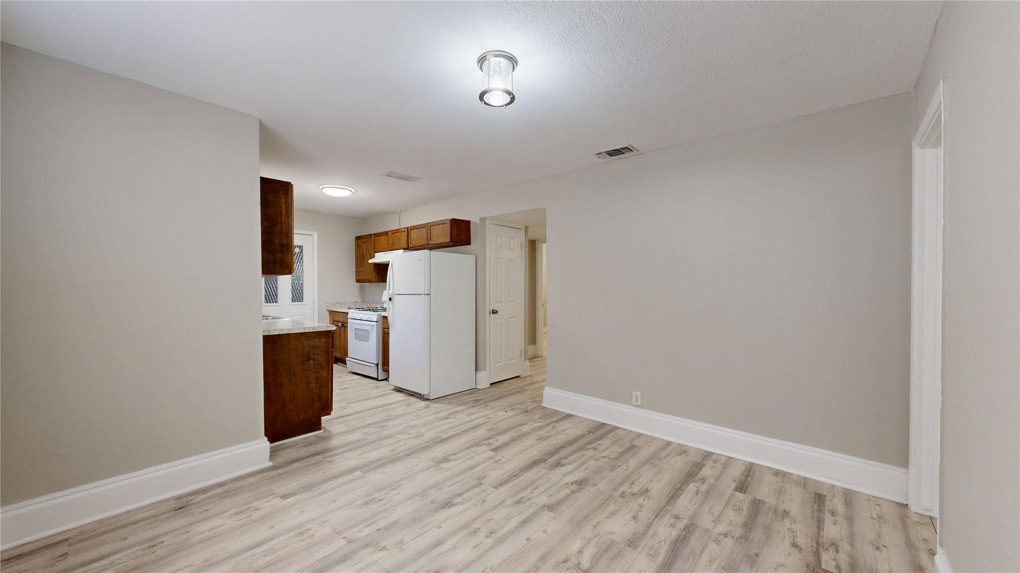 1204 Cedar DR, Killeen, TX 76543 photo 4
