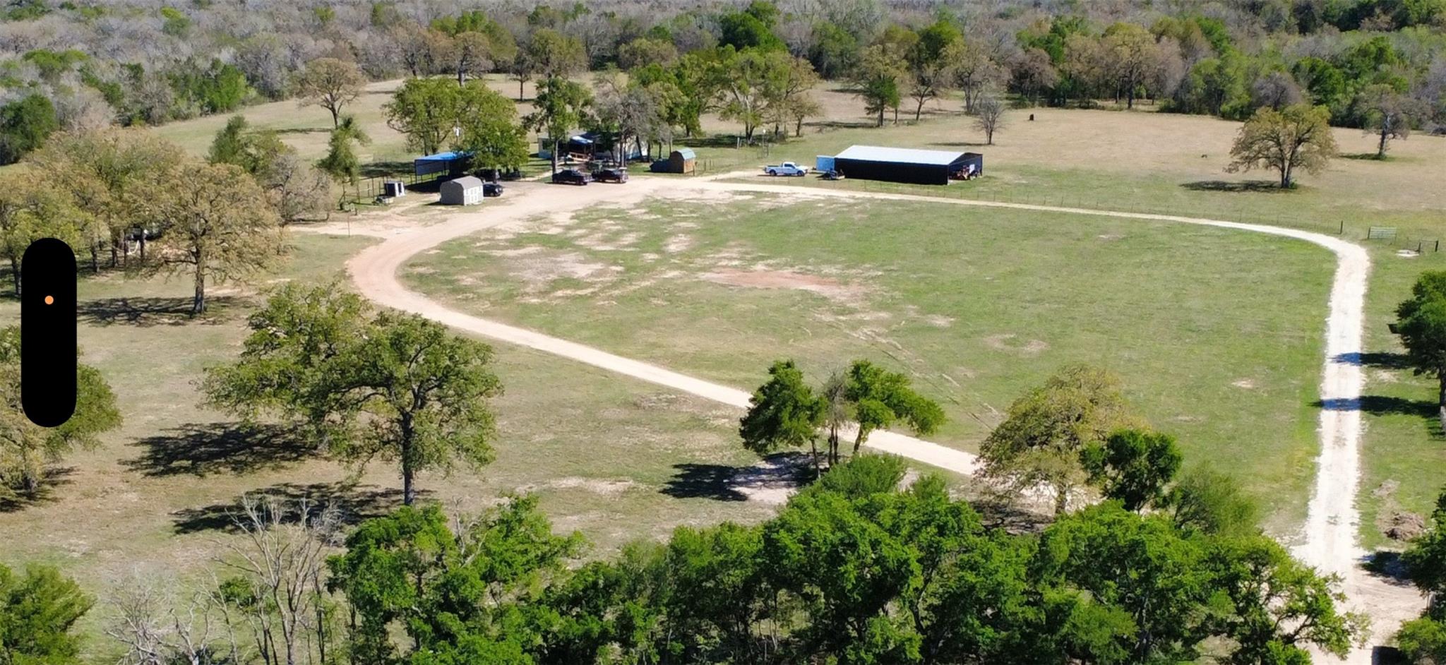 1042 Los Ranchitos RD, Cameron, TX 76520 photo 2