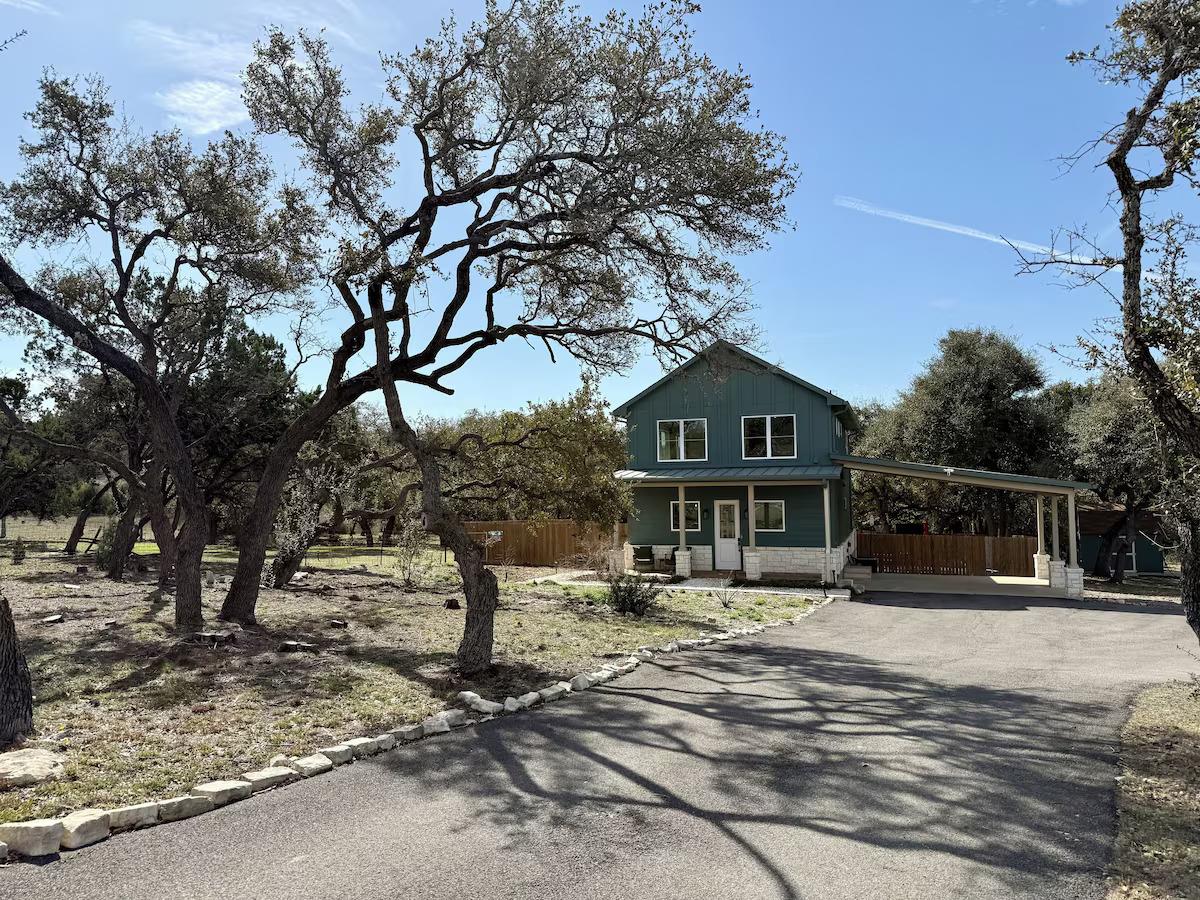 11605 Fitzhugh RD, Austin, TX 78736 photo 2