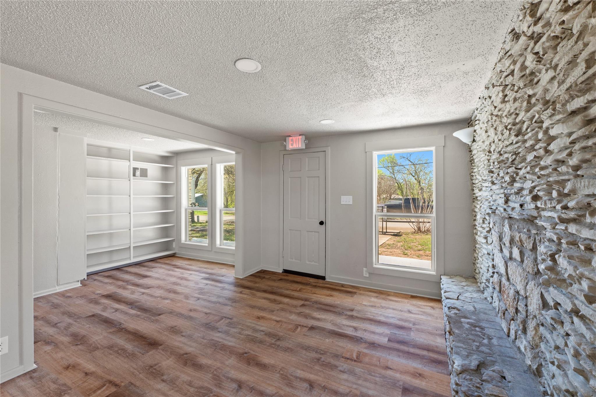 201 County Road 279, Liberty Hill, TX 78642 photo 5
