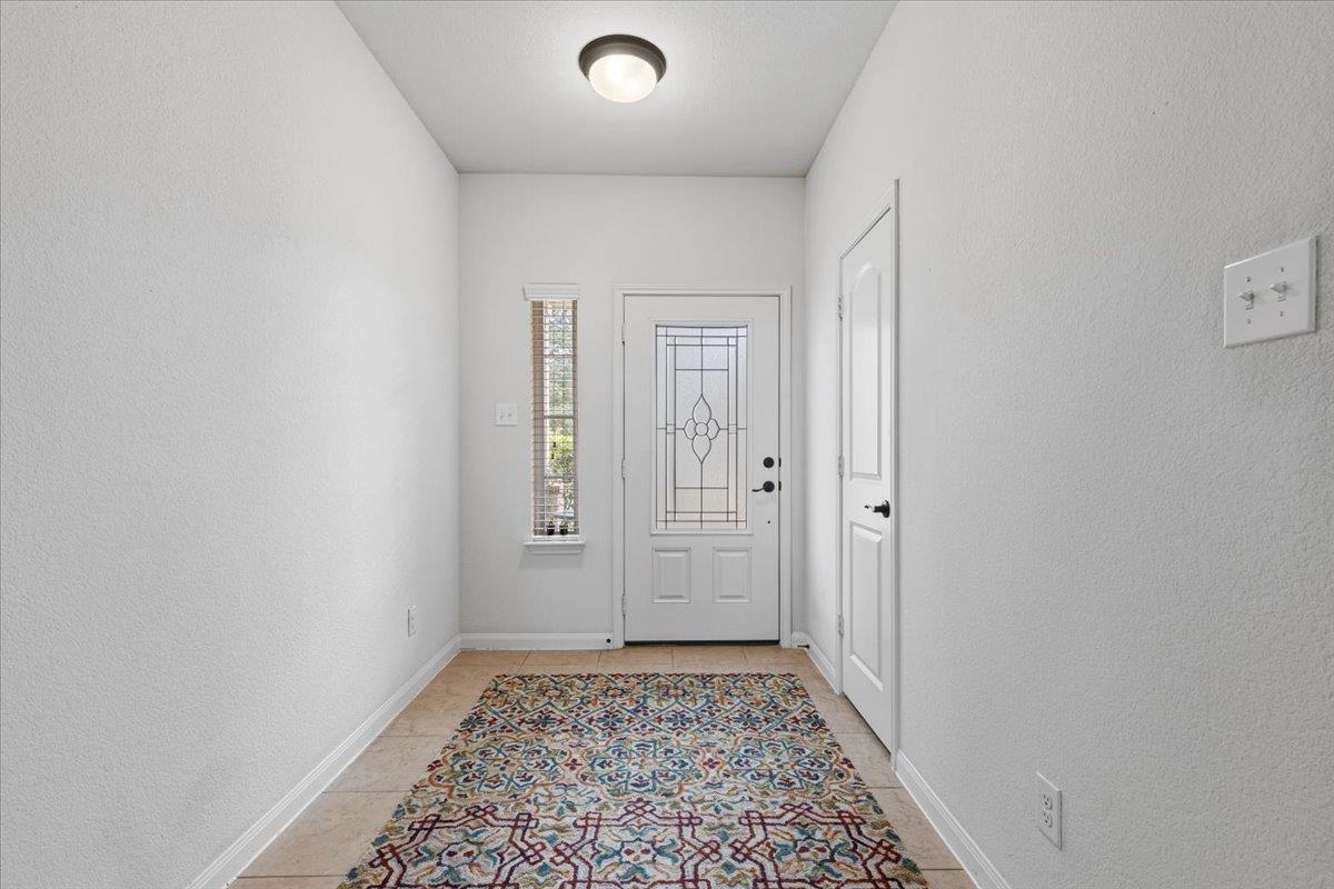 1672 Treeta TRL, Kyle, TX 78640 photo 5