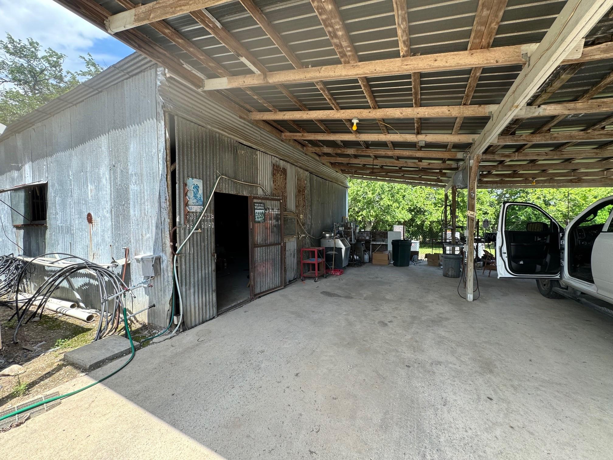1620 Pecos ST, Lockhart, TX 78644 photo 4