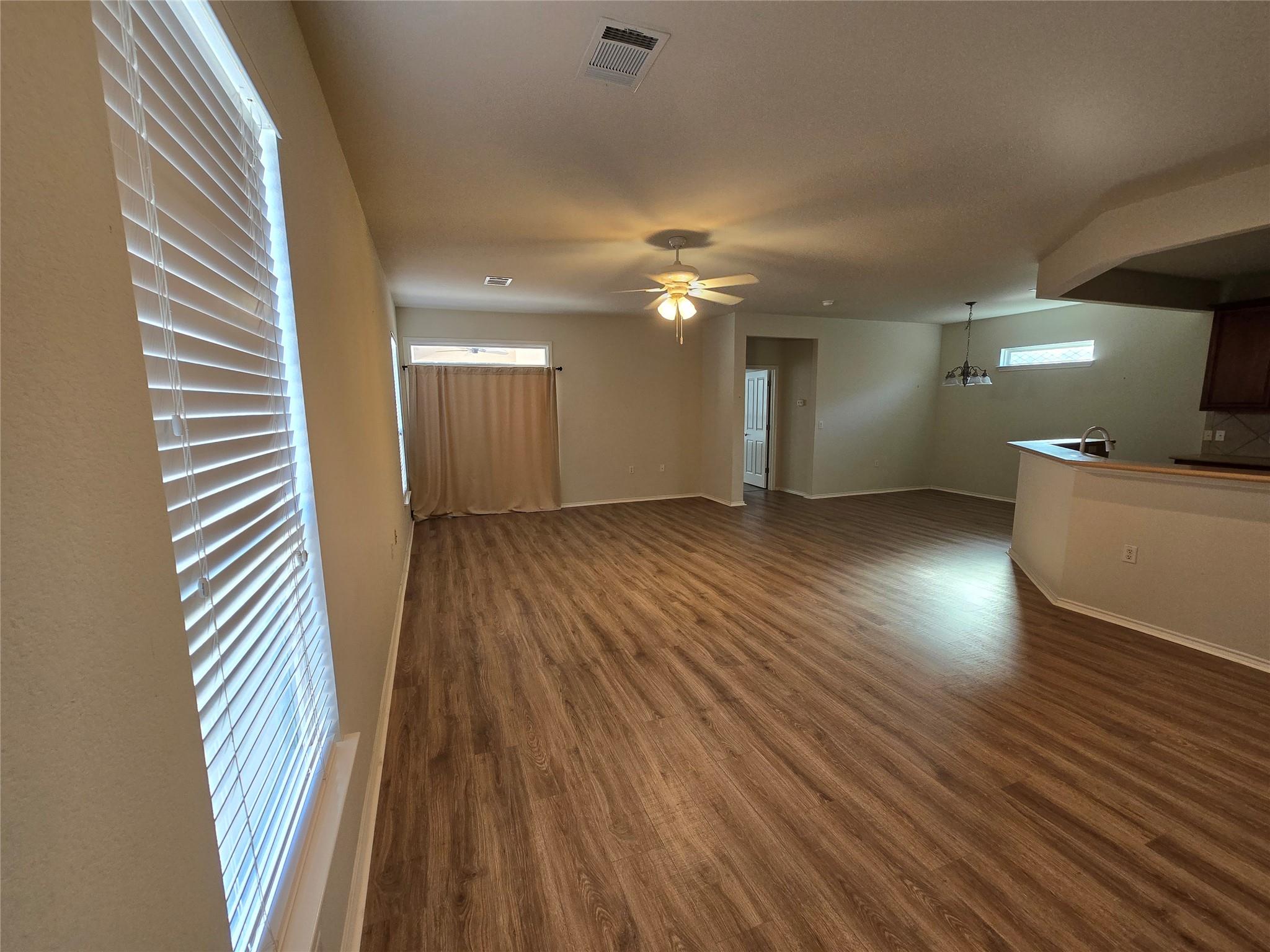108 Granite Peak CV, Georgetown, TX 78633 photo 3
