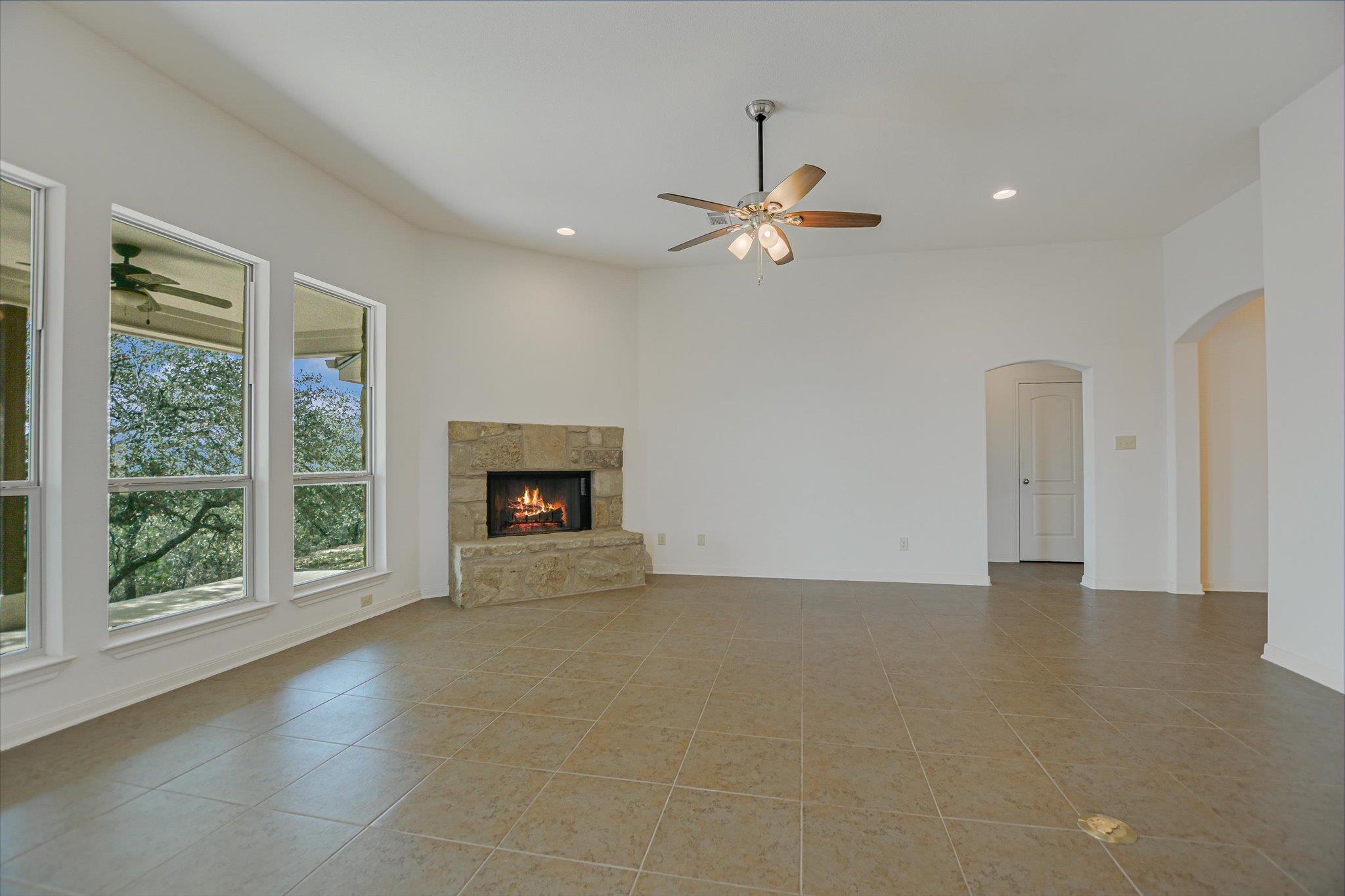 851 Stone Mountain DR, Marble Falls, TX 78654 photo 4