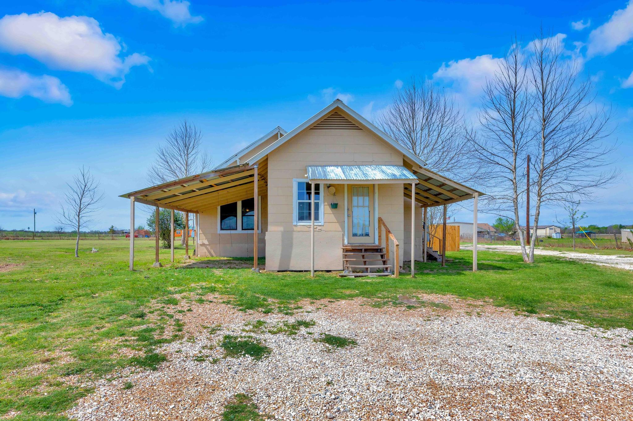 10001 Fm 1331, Taylor, TX 76574 photo 2