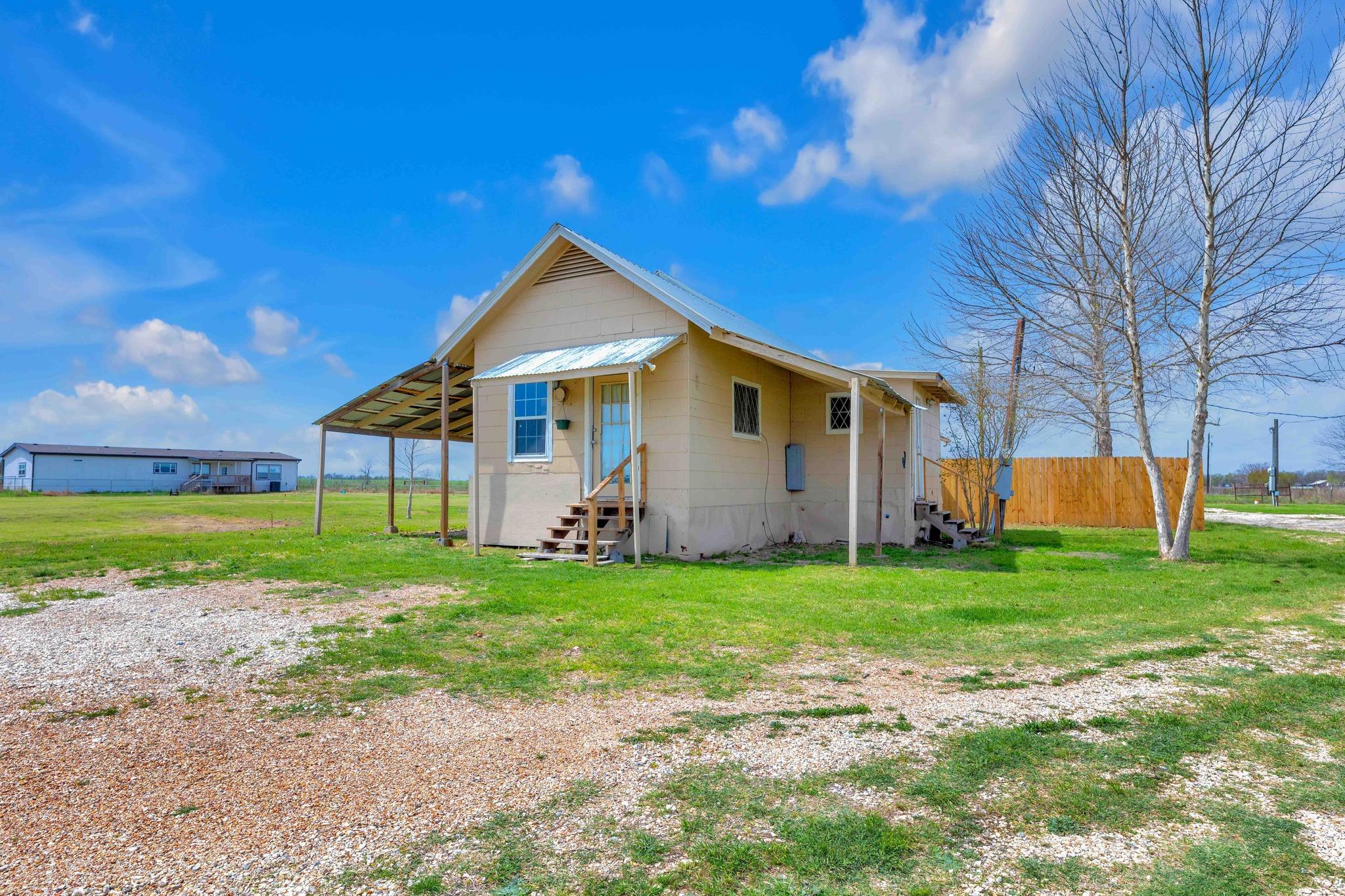 10001 Fm 1331, Taylor, TX 76574 photo 3