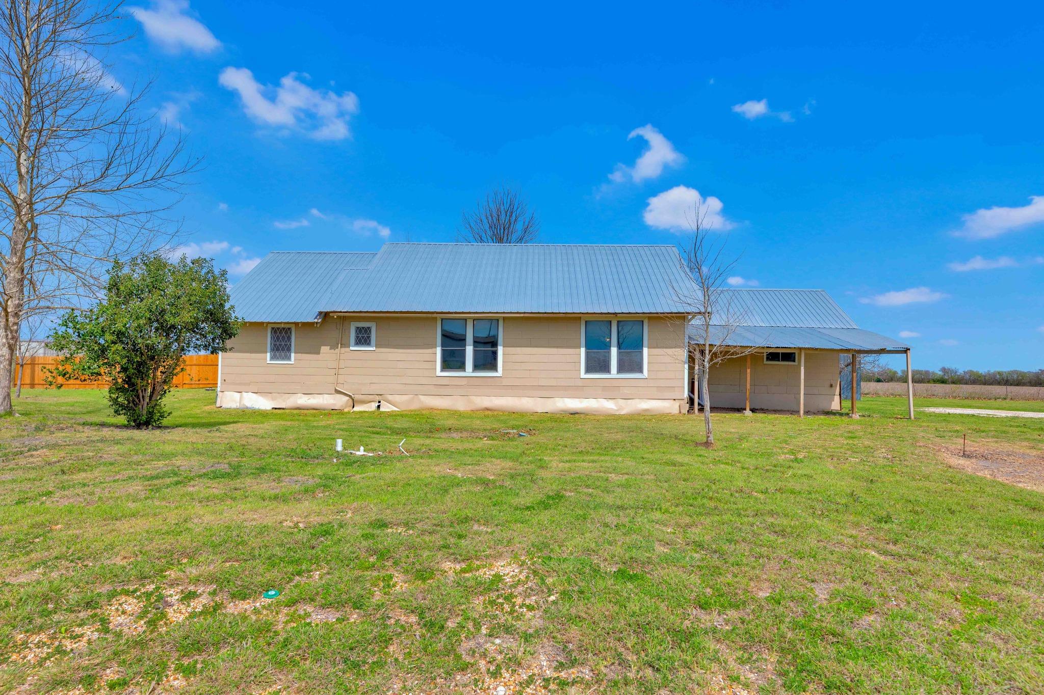 10001 Fm 1331, Taylor, TX 76574 photo 4