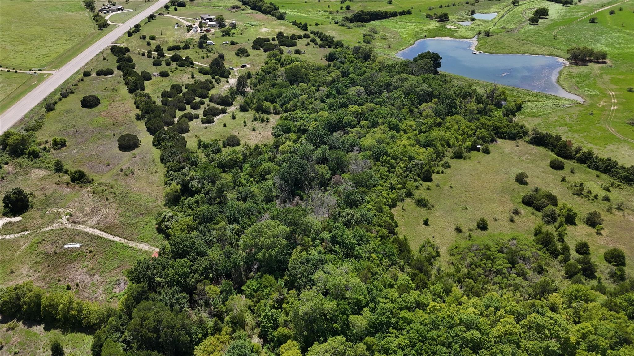 2416 Eddy Gatesville PKWY, Bruceville-Eddy, TX 76524 photo 4