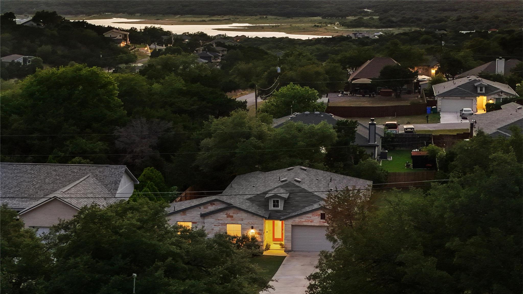 5302 Thunderbird ST, Lago Vista, TX 78645 photo 4