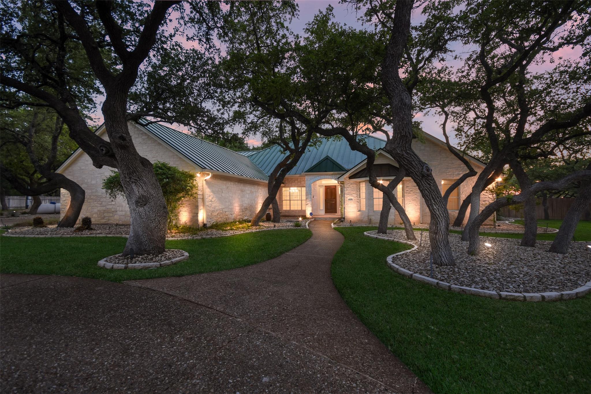 294 Logan Ranch RD, Georgetown, TX 78628 photo 2