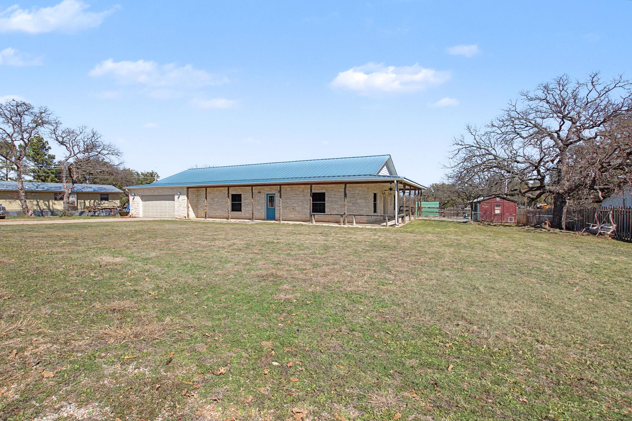 2207 Boxwood CIR, Kingsland, TX 78639 photo 5