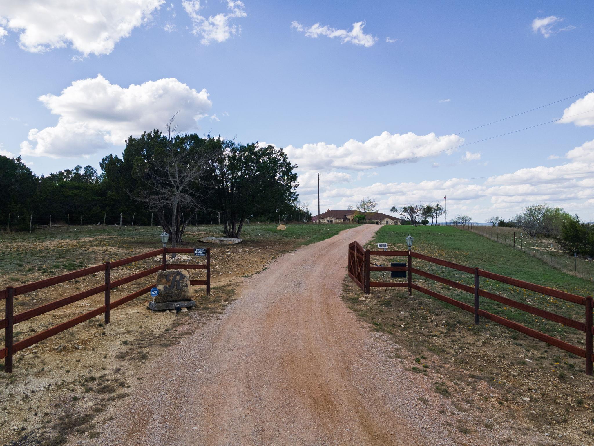 5450 County Road 101, Lampasas, TX 76550 photo 3