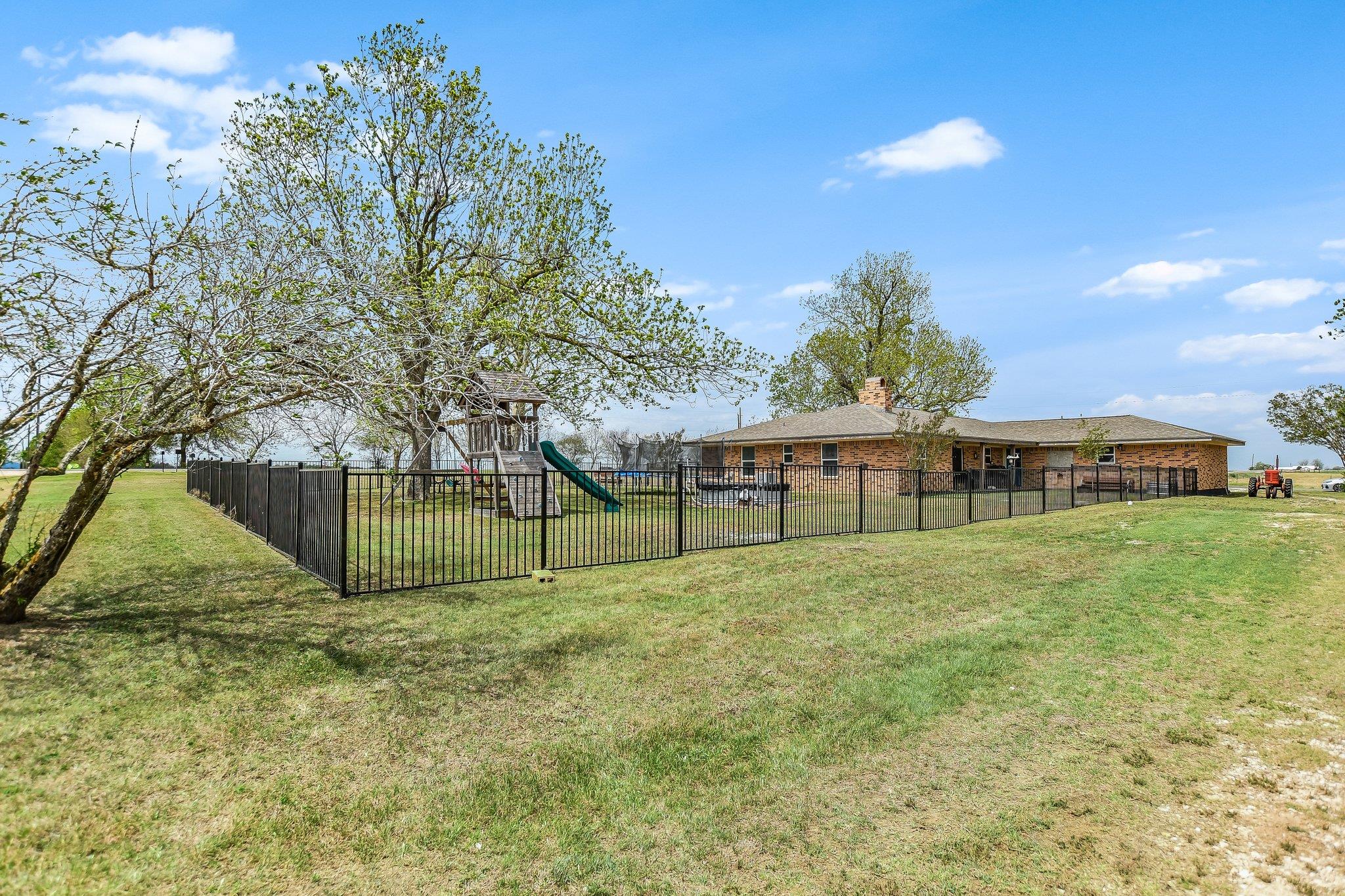 1601 CR 463 (and CR 465), Elgin, TX 78621 photo 4