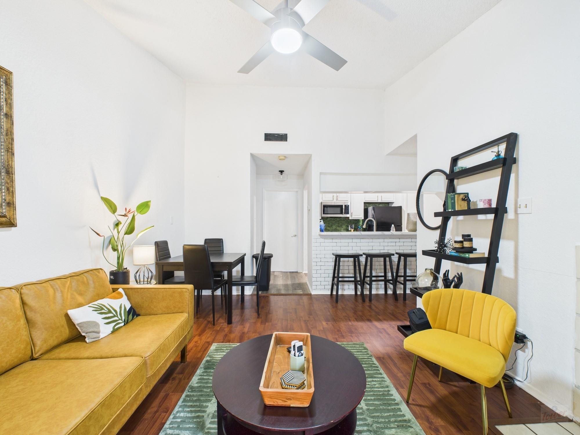 806 24th ST #300, Austin, TX 78705 photo 3