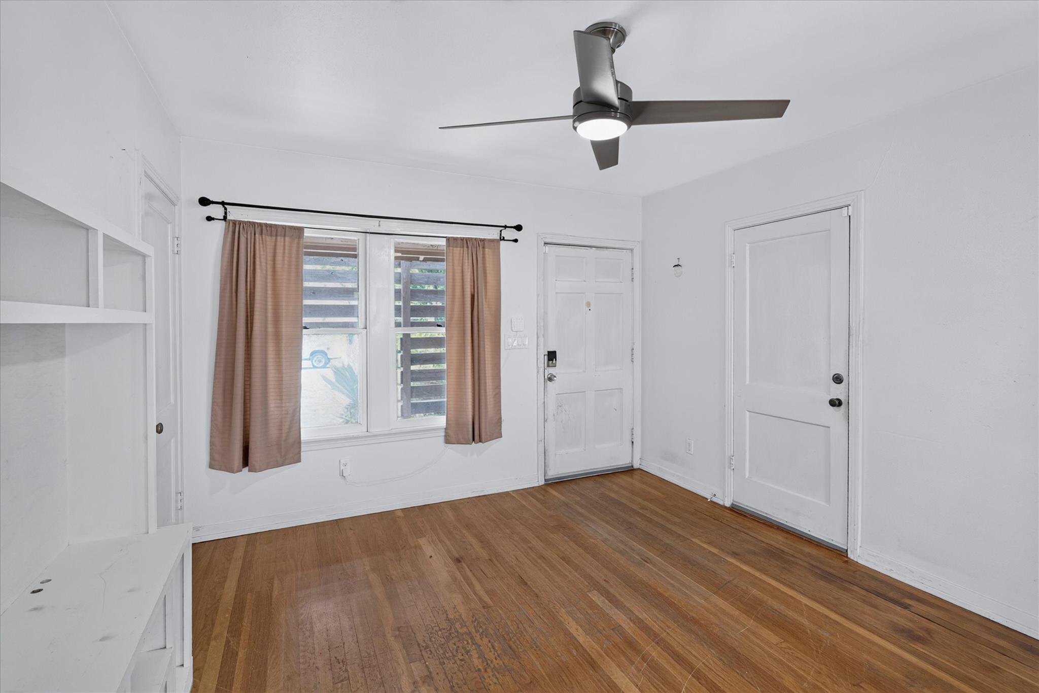 5701 Link Ave, Austin, TX 78752 photo 5