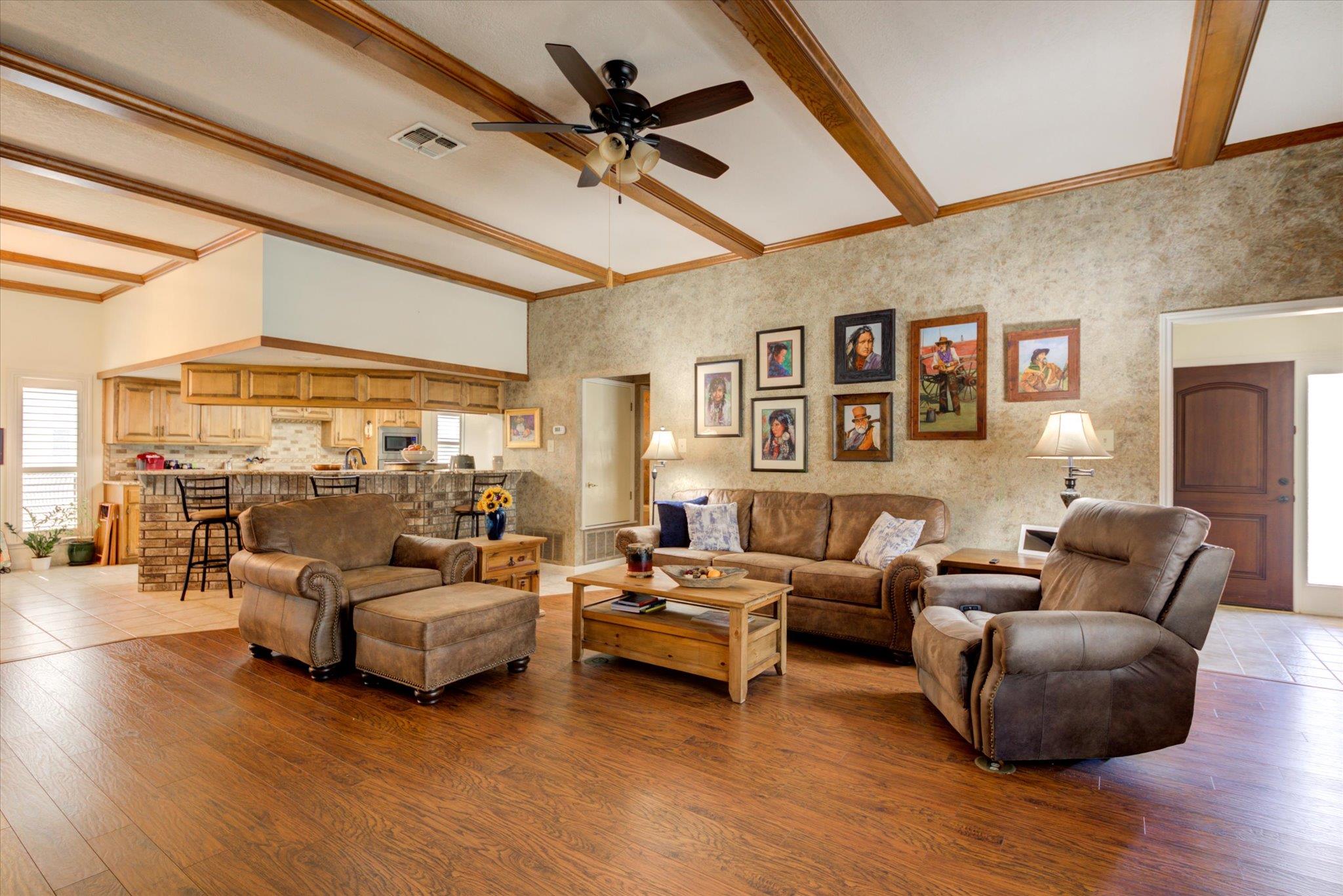 115 Firestone PL, Meadowlakes, TX 78654 photo 4