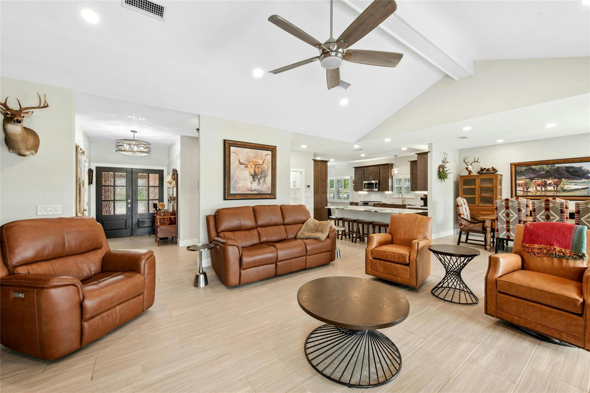 407 Olympia Fields ST, Meadowlakes, TX 78654 photo 5