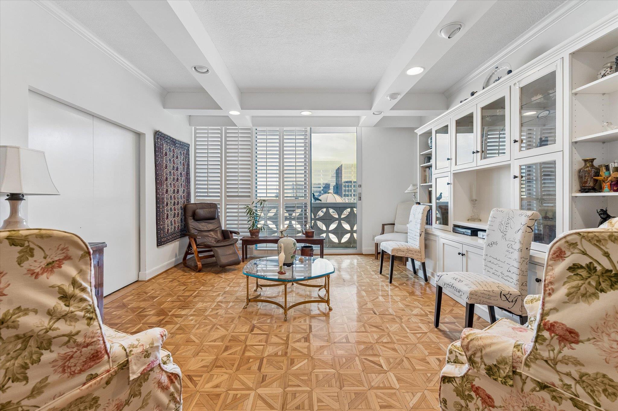 Cambridge Condo Amd