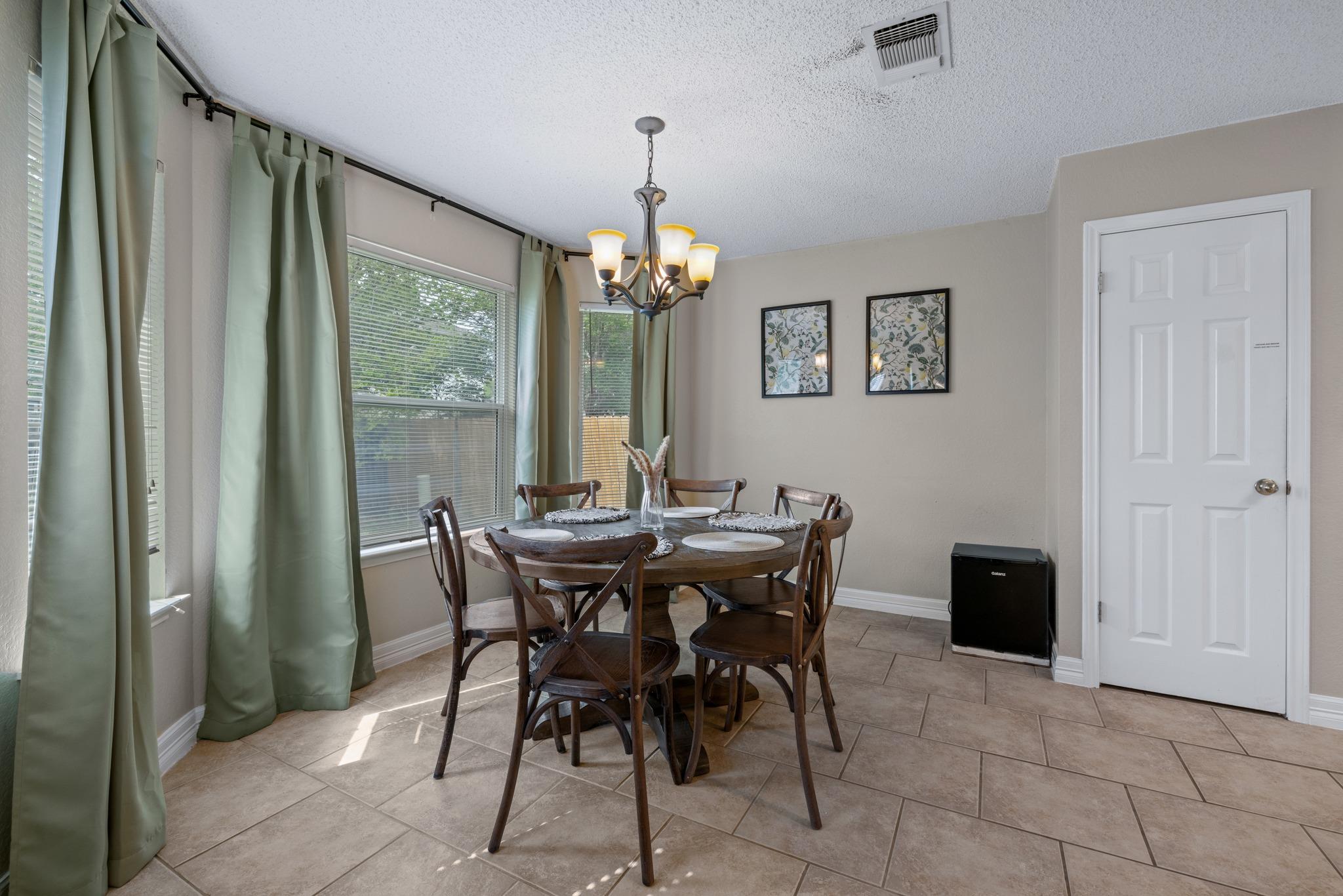 1312 Terra ST, Round Rock, TX 78665 photo 5